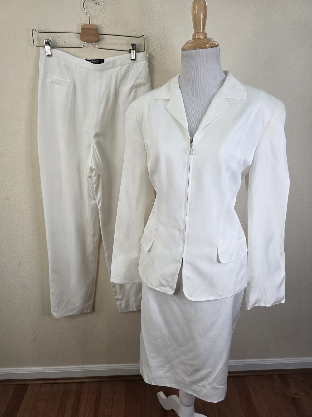 LIZ CLAIBORNE Collection Rayon 3pc Jacket Pants Skirt Set Size 10P Petite White